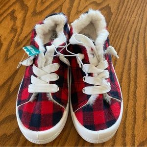 NWT Gigil Buffalo Plaid Sneakers, Kids Sz 13